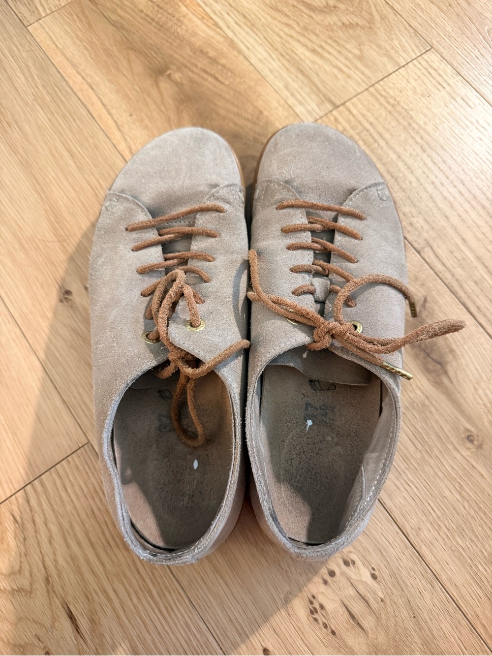 Birkenstock sneakers in good condition, need to clean. Size 37